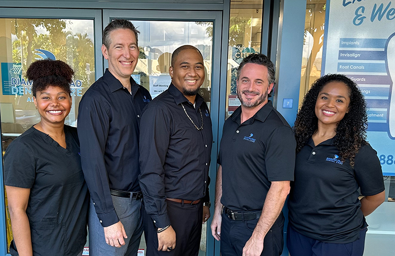 Diamond Head Dental Care | Implant Restorations, Extractions and Veneers